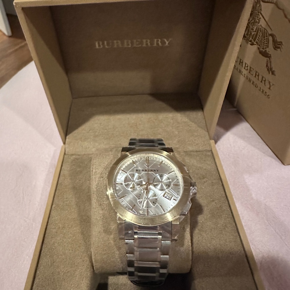 BURBERRY - Two Tone Chronograph Bracelet Watch NWT - Picture 8 of 10